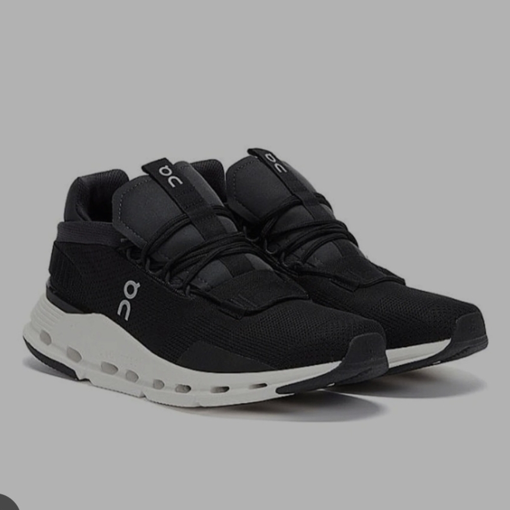 On Running Cloudnova Women's Black 26.99113 ** Size 7 **